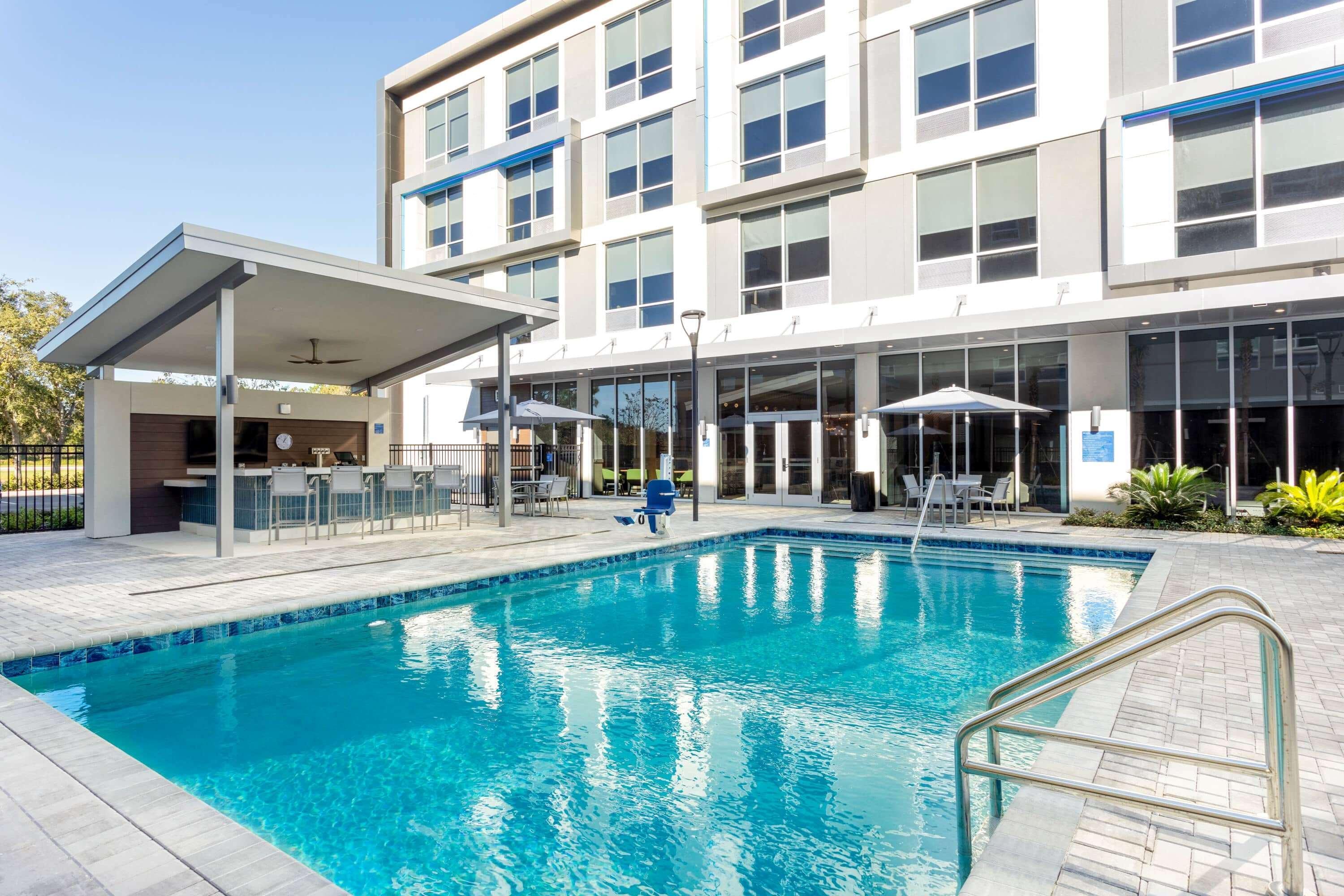 Готель Tryp By Wyndham Orlando Williamsburg Екстер'єр фото