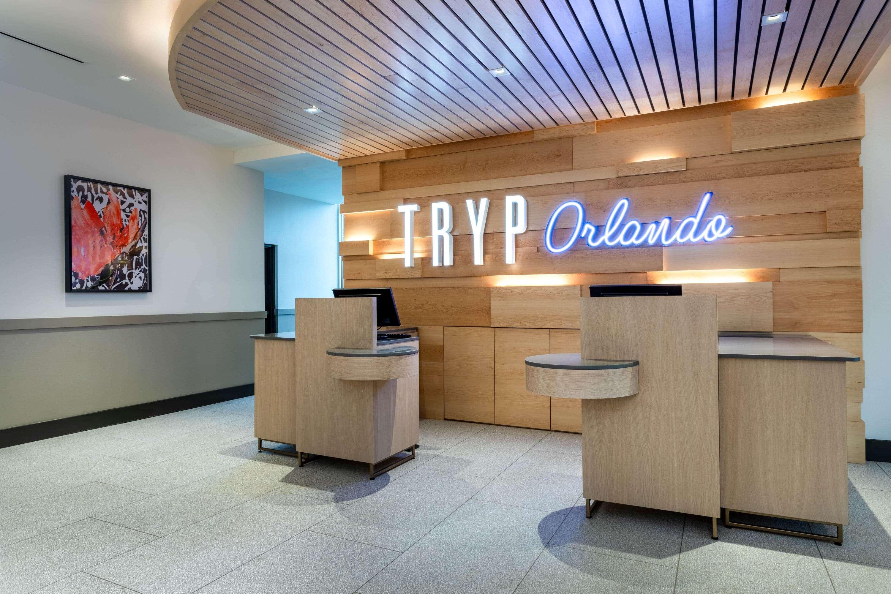 Готель Tryp By Wyndham Orlando Williamsburg Екстер'єр фото